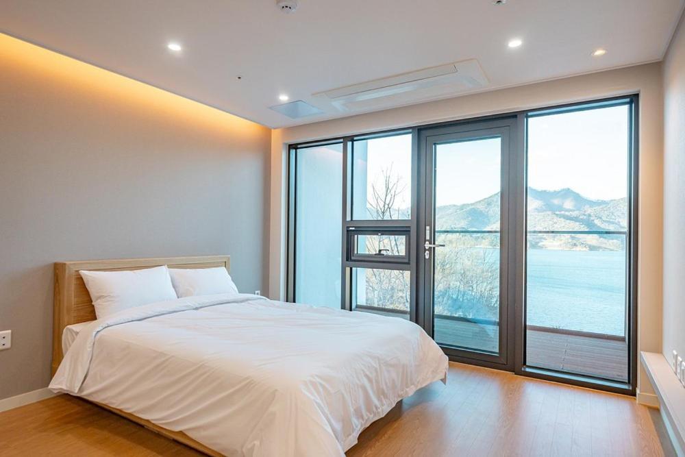 Jecheon The Shine Cheongpung Hotel Cameră foto