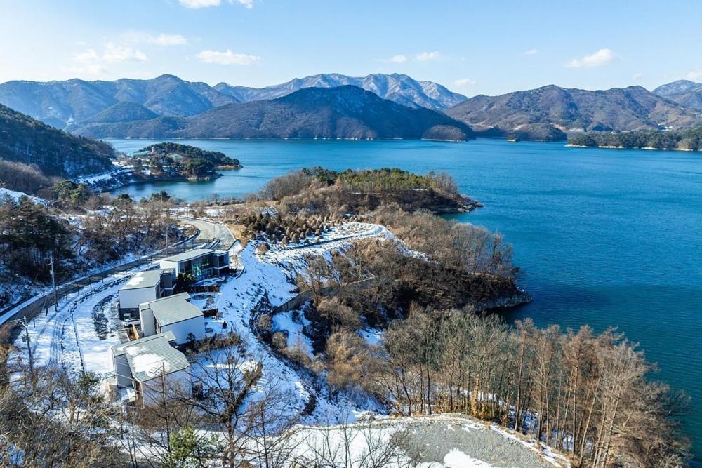 Jecheon The Shine Cheongpung Hotel Exterior foto