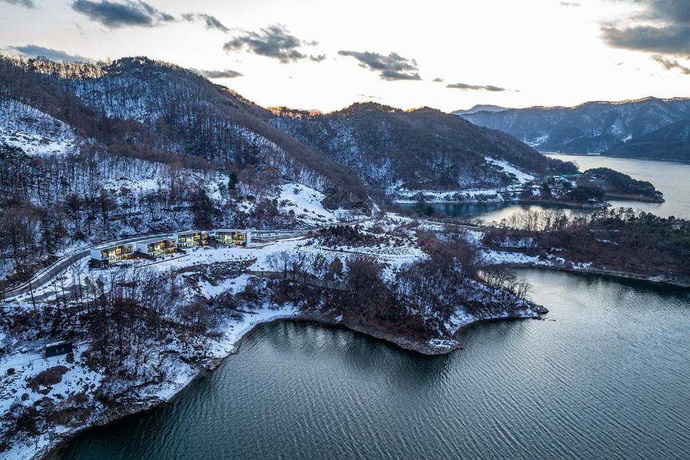 Jecheon The Shine Cheongpung Hotel Exterior foto